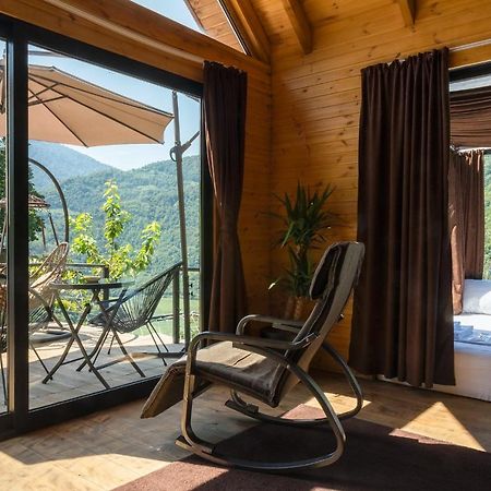 Woodpecker Ვუდფექერი Villa Batumi Esterno foto