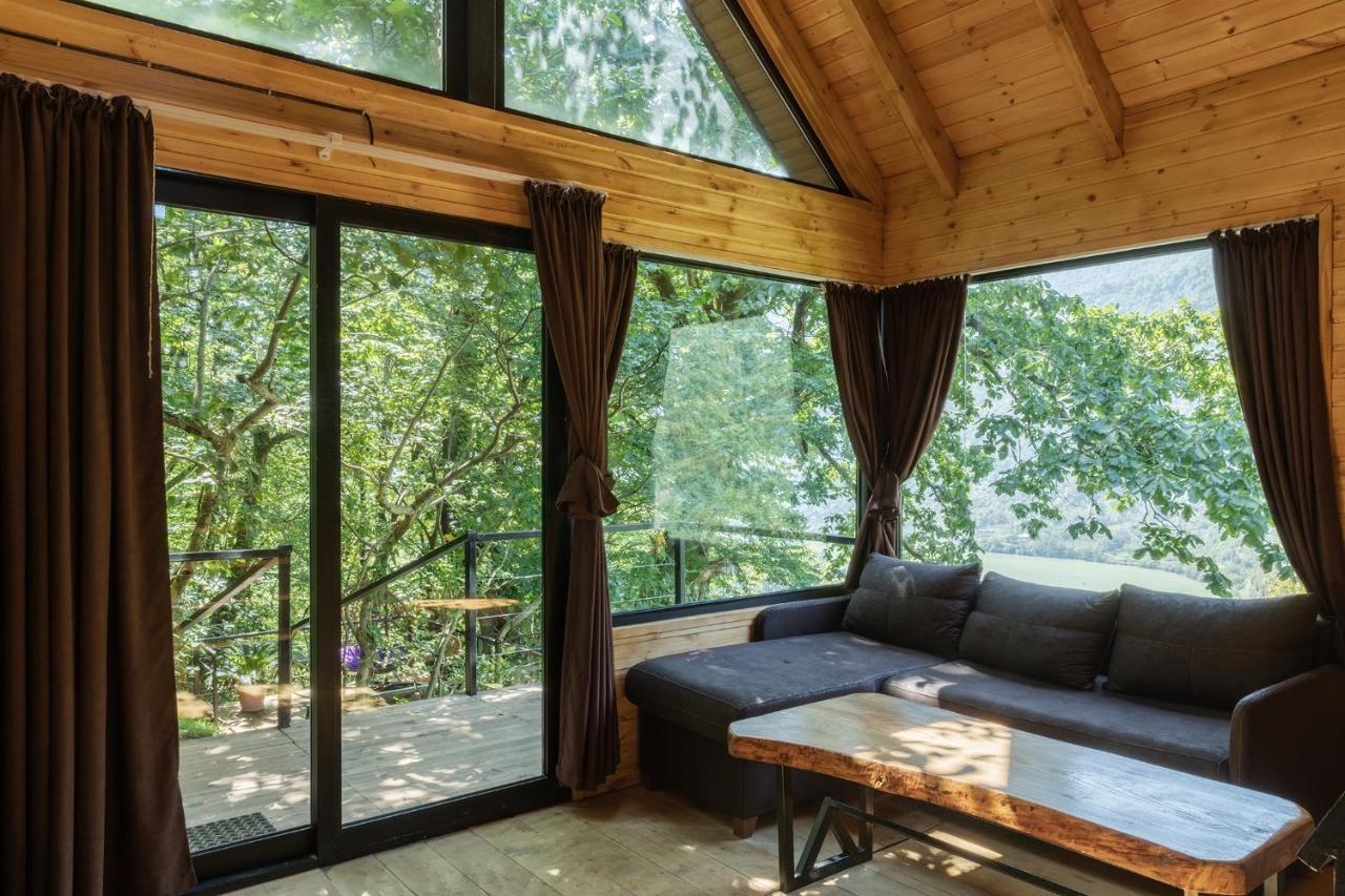 Woodpecker Ვუდფექერი Villa Batumi Esterno foto