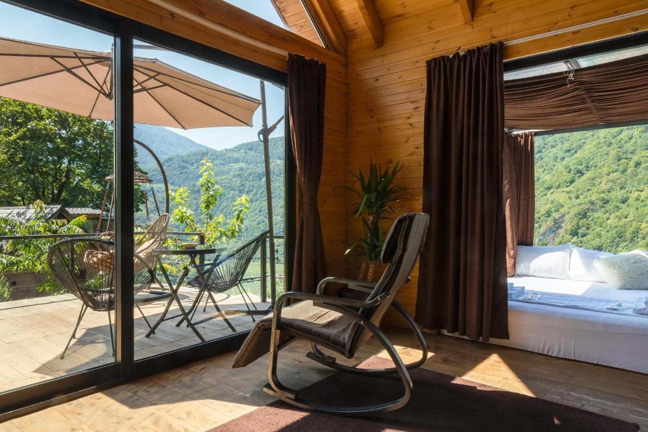 Woodpecker Ვუდფექერი Villa Batumi Esterno foto