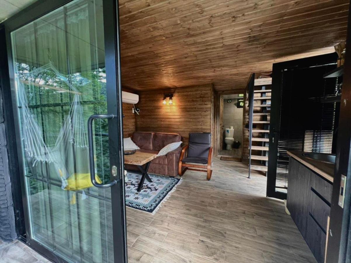 Woodpecker Ვუდფექერი Villa Batumi Esterno foto